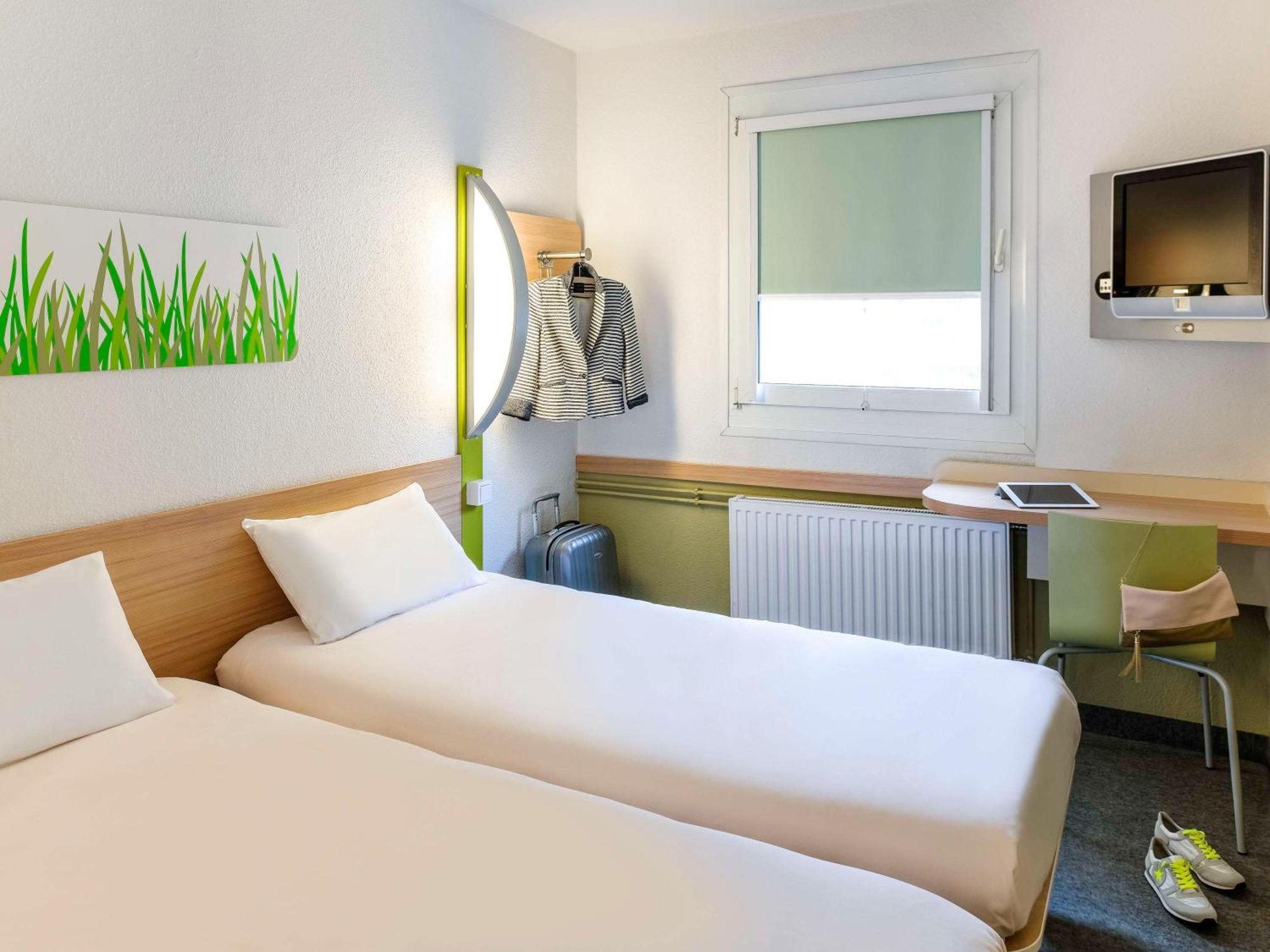 Ibis Budget Aix En Provence Est Le Canet Meyreuil Buitenkant foto