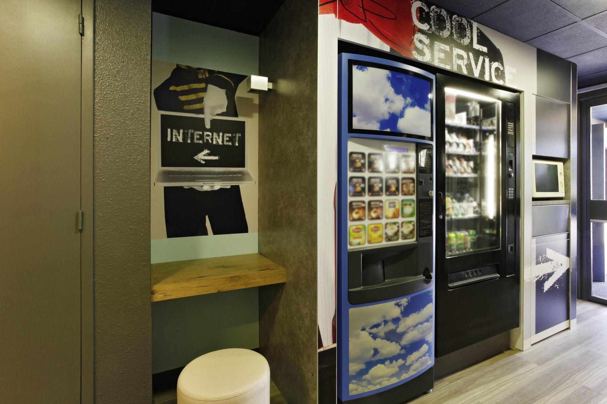 Ibis Budget Aix En Provence Est Le Canet Meyreuil Buitenkant foto